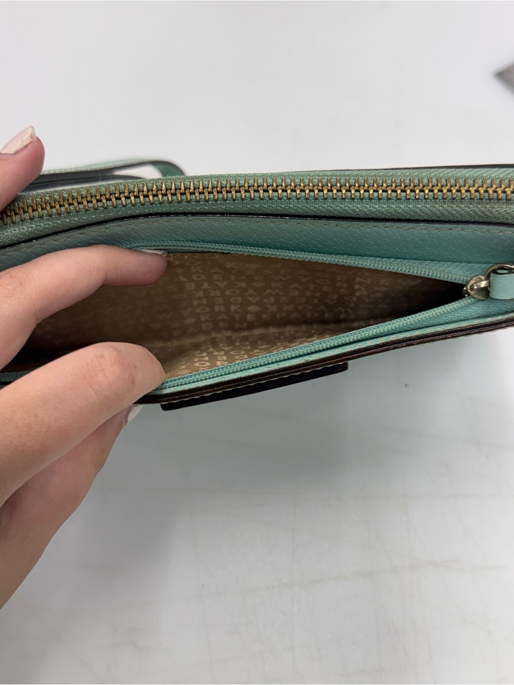 Kate Spade Wellesley Neda Teal Blue Aqua XL Leather Zip Around Wristlet Wallet - Picture 7 of 8